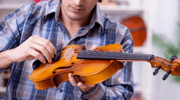 Luthier: o que é e como se tornar esse profissional