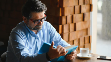 Qual curso fazer depois dos 50 anos? Veja as profissões em alta