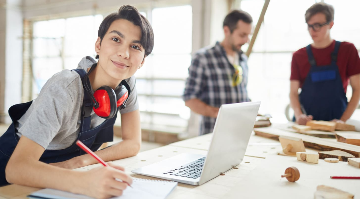 Curso técnico pode aumentar salário em mais de 30%; faça já com desconto!