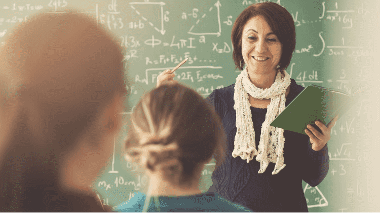 Comissão da Câmara aprova projeto que proíbe substituição de professores por inteligência artificial; entenda