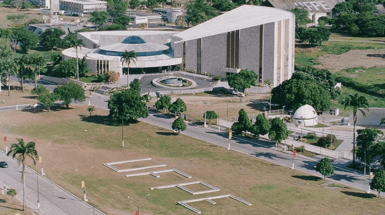 UFPE aprova novos cursos de Fonoaudiologia e Inteligência Artificial em Caruaru