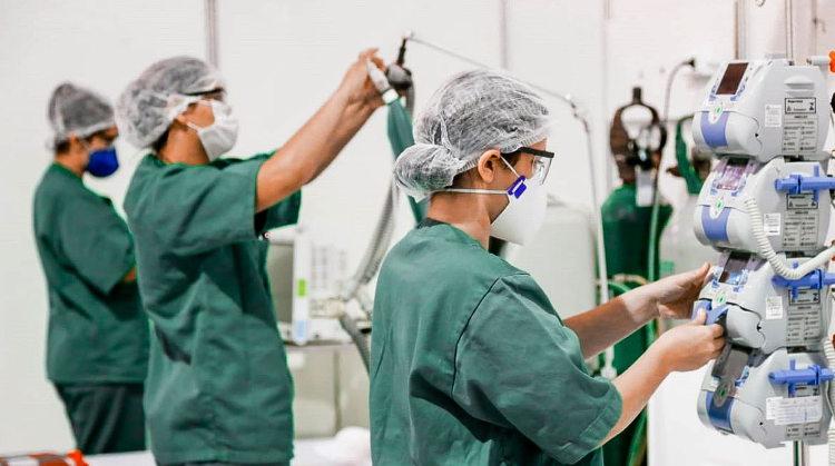 Pós para atuar no SUS: quais especializações aumentam suas chances