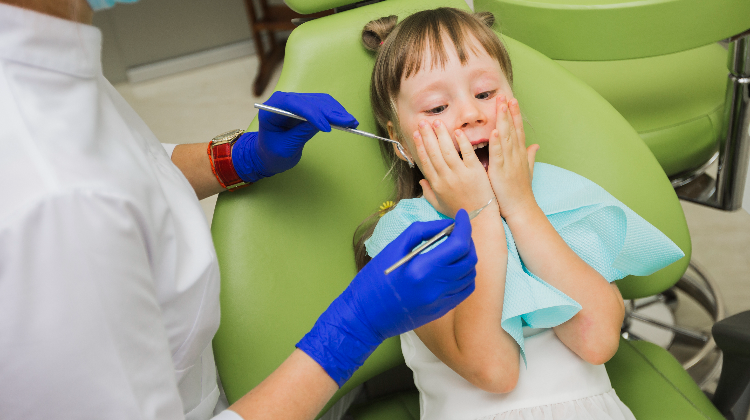 Medo de dentista: como ajudar meu filho?