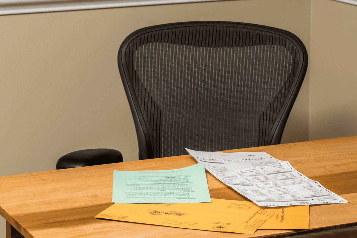 Se o funcionário falta 1 dia, desconta 2? Entenda o que diz a lei sobre falta no trabalho