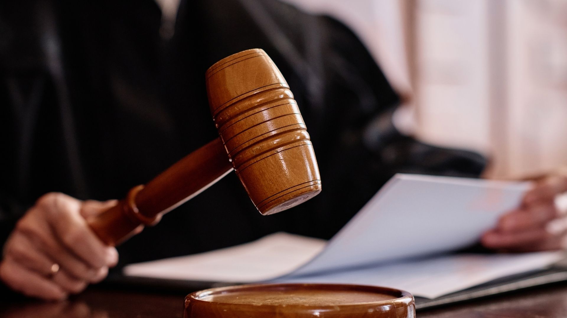Quem ganha mais: juiz ou promotor de justiça?