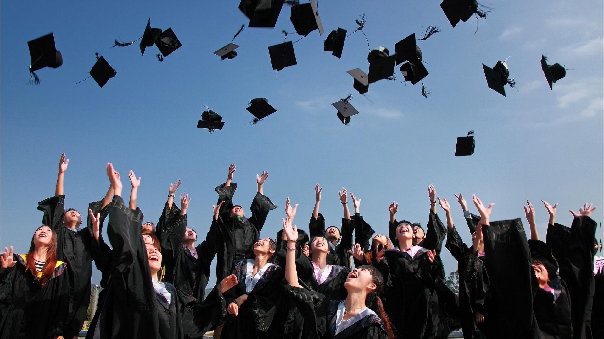 Quem faz faculdade EaD tem formatura​? Descubra!