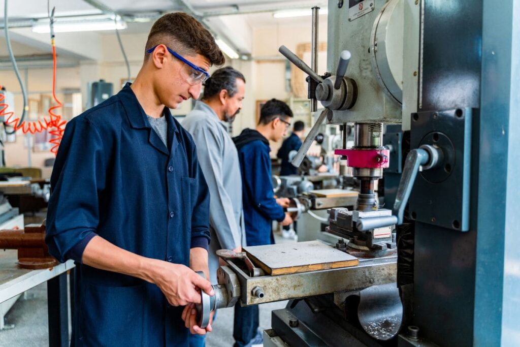 técnico por competência na área da indústria