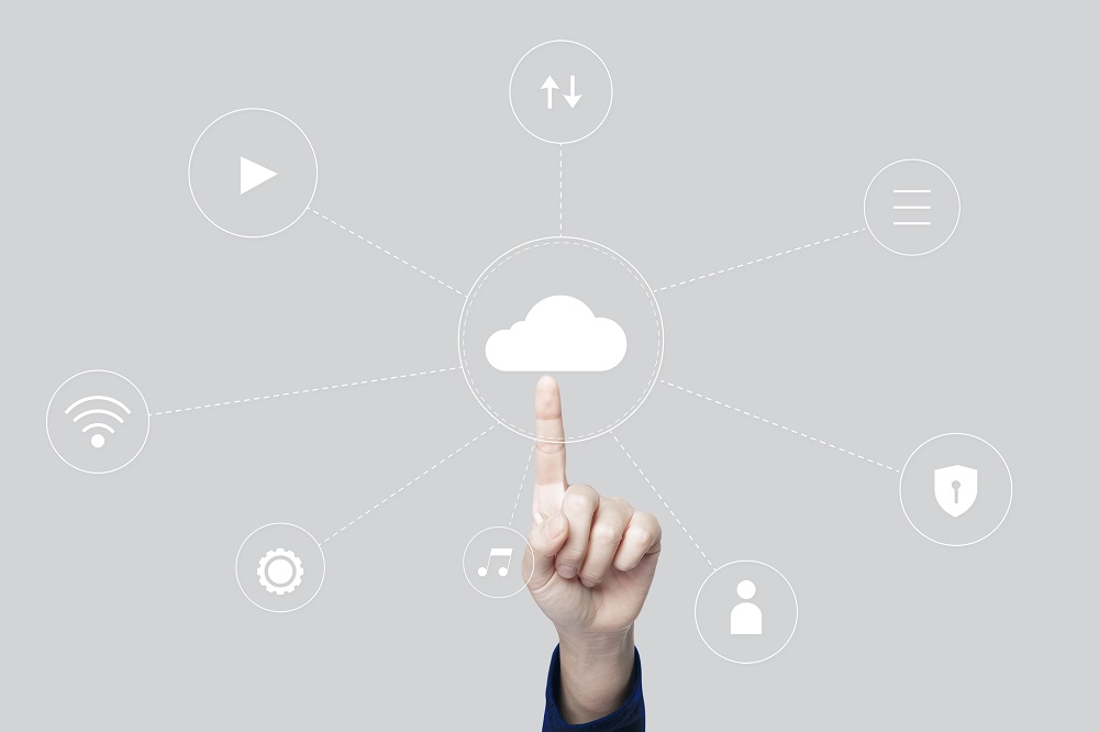 Qual curso devo fazer para trabalhar como Analista de Cloud Computing?