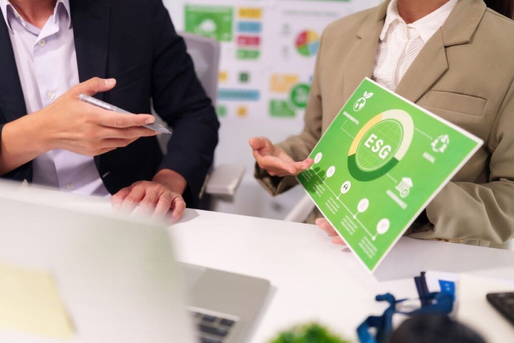 Infográfico dos pilares ESG com exemplos práticos.
