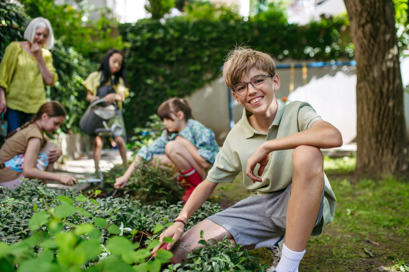 alunos praticando novo projeto do MEC Programa Educação para a Cidadania e Sustentabilidade