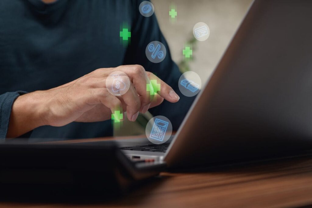 Pessoa utilizando a matriz ansoff para calcular estratégias financeiras e de crescimento da empresa