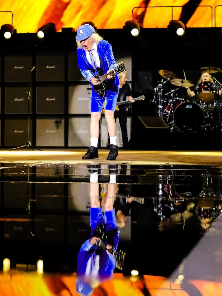 AC/DC