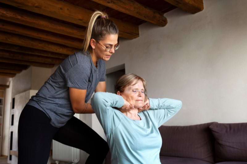 Fisioterapia domiciliar: como iniciar na área após a formação?