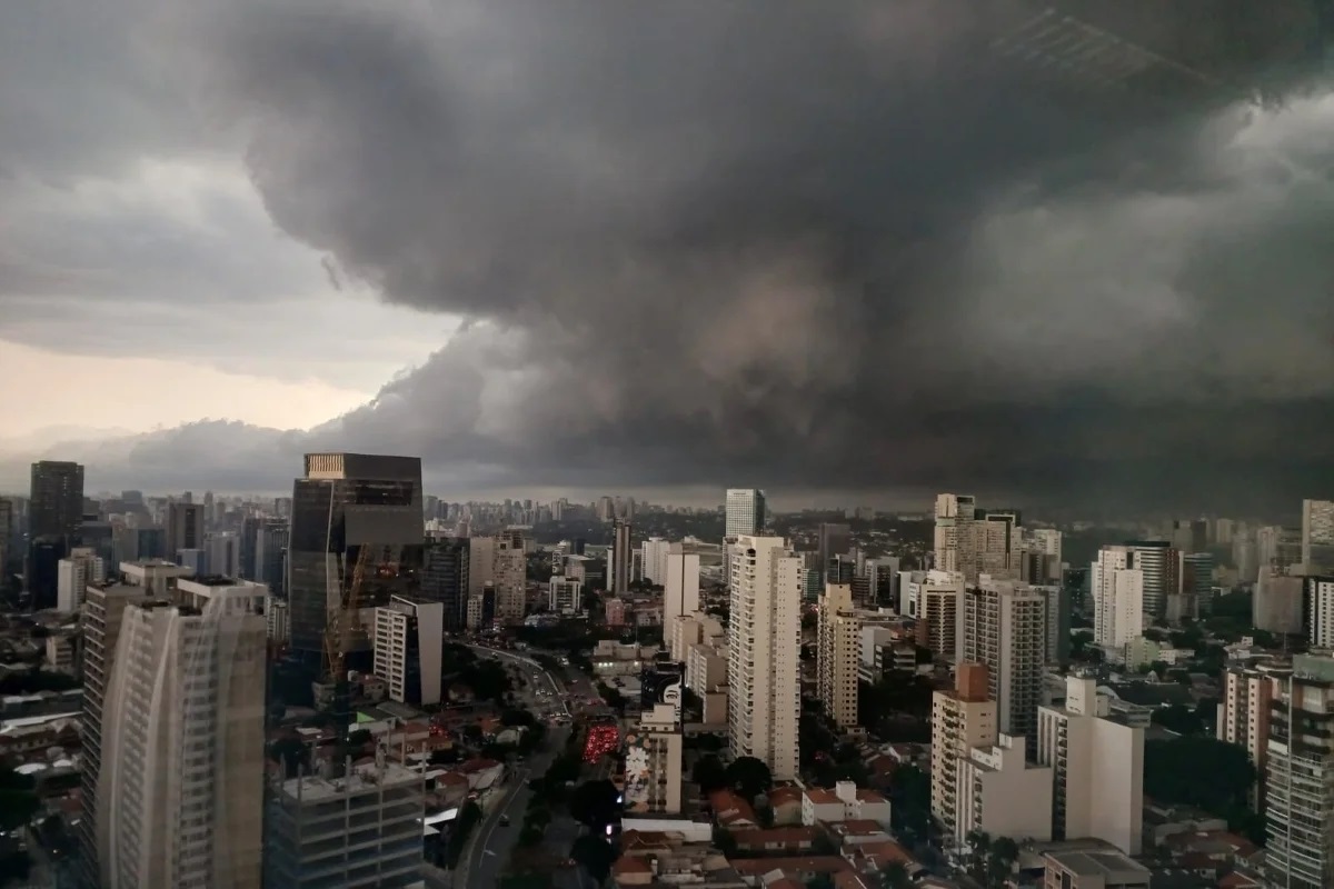 Como meteorologistas monitoram ventanias e tempestades; entenda
