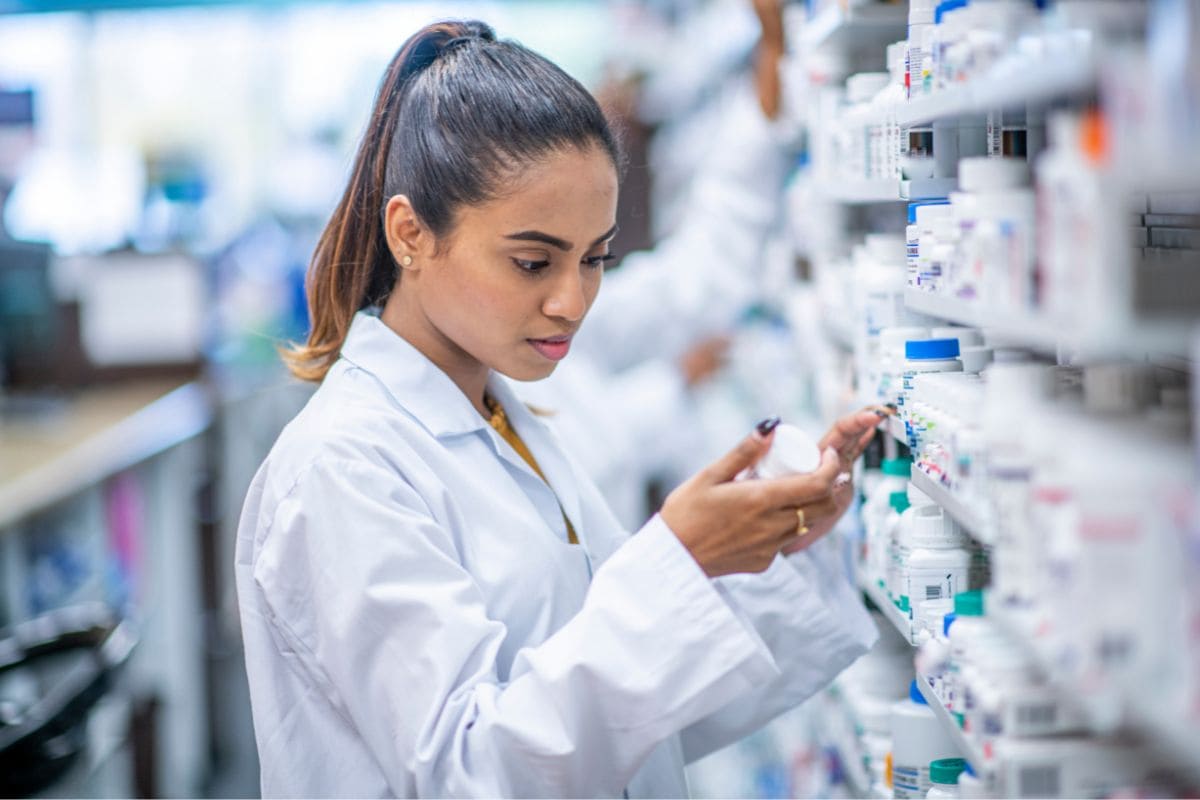 Técnico em farmácia precisa de registro no CRF?