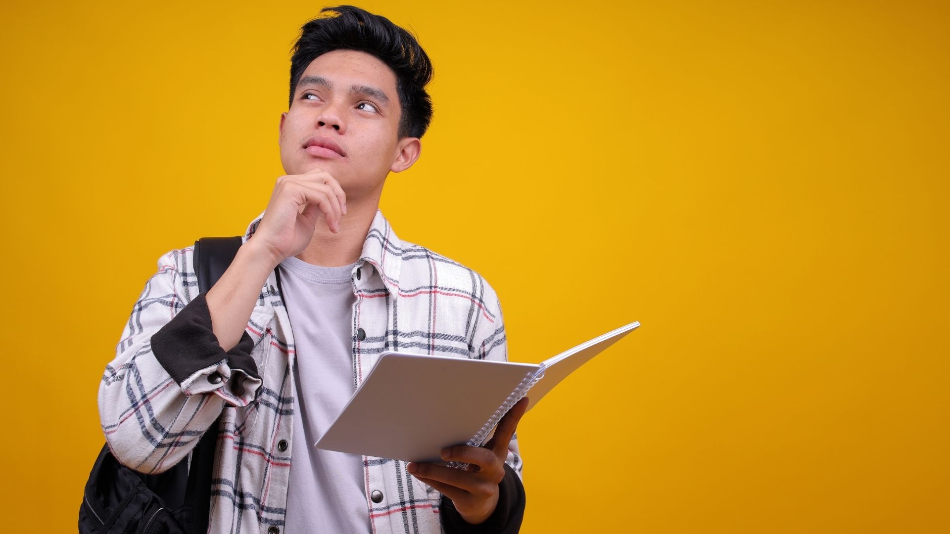 Quais são as 5 competências da redação do Enem 2025?