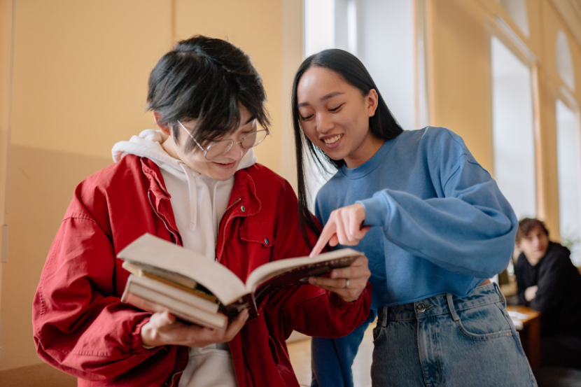 Dia Nacional do Livro Didático: entenda a importância da data para a educação