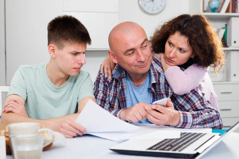 Solicitar desconto na matrícula escolar: veja como pagar menos em 2026