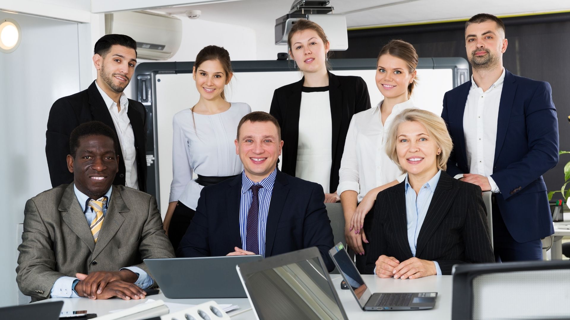 8 pós-graduações para trabalhar no exterior