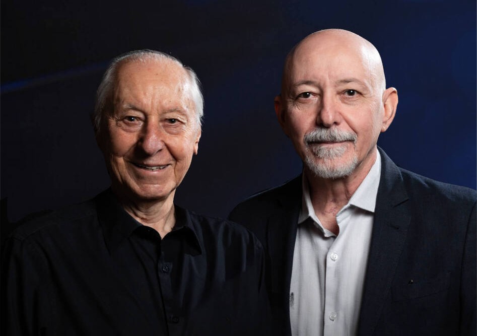 Prof. Dr. Celmo Celeno Porto e seu filho Dr. Arnaldo Lemos Porto, autores de Semiologia Médica Porto e referências no ensino de Semiologia.