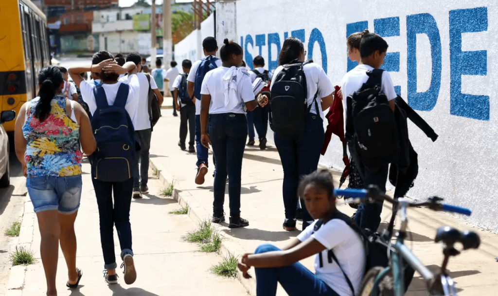 Enem: inscrições de alunos da rede pública crescem 46% em três anos