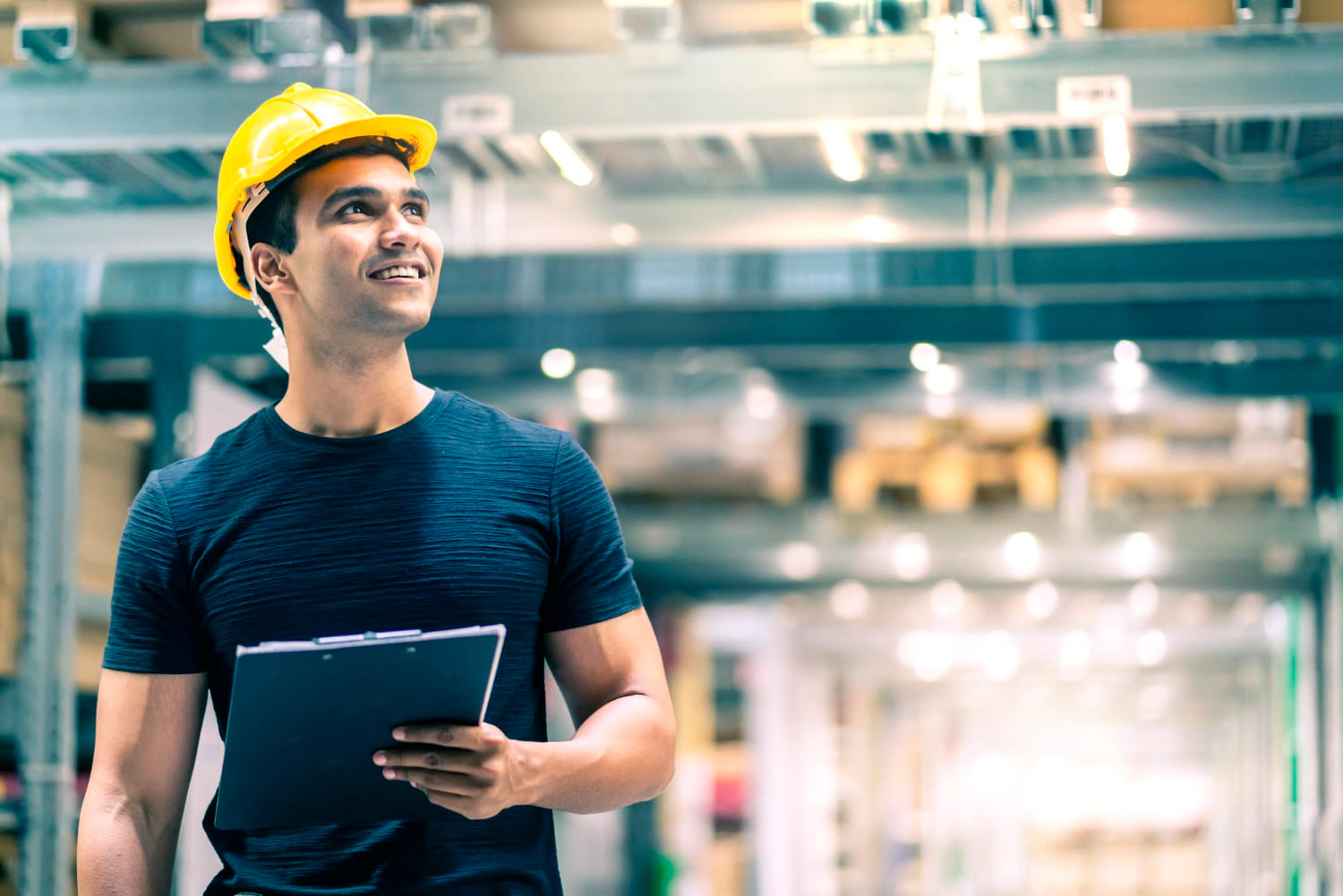 Engenharia de Produção EAD vale a pena? Veja como funciona e cuidados antes de escolher