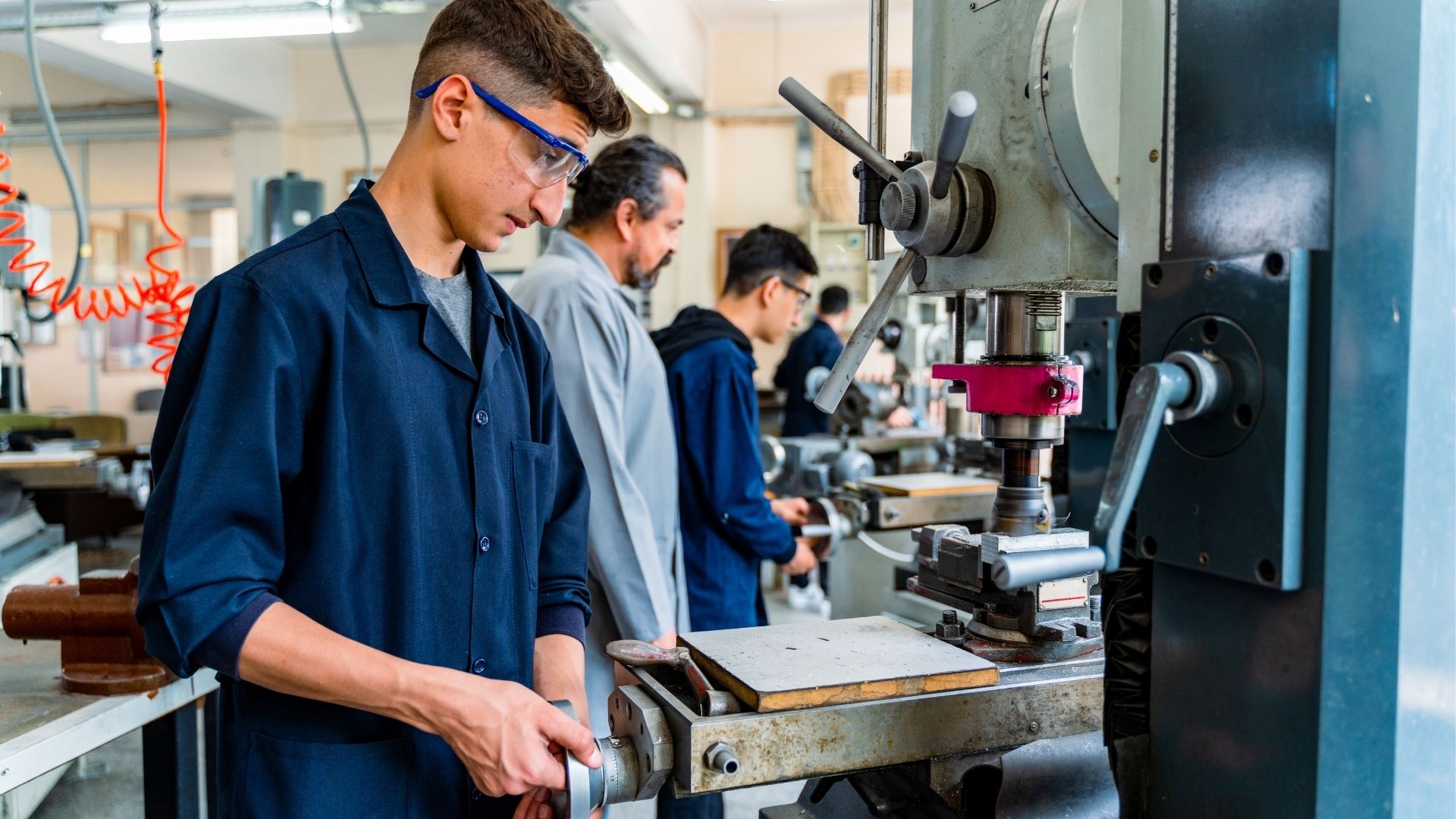 Como escolher um curso técnico? Veja o que considerar