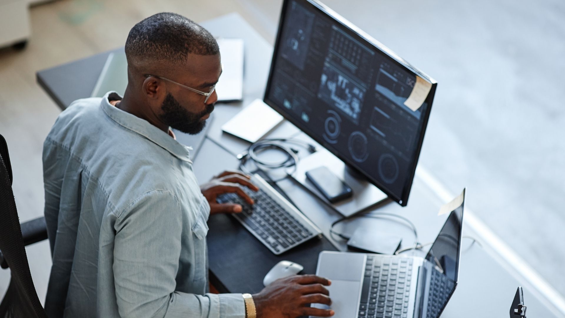 Front-end ou Back-end: qual área escolher?