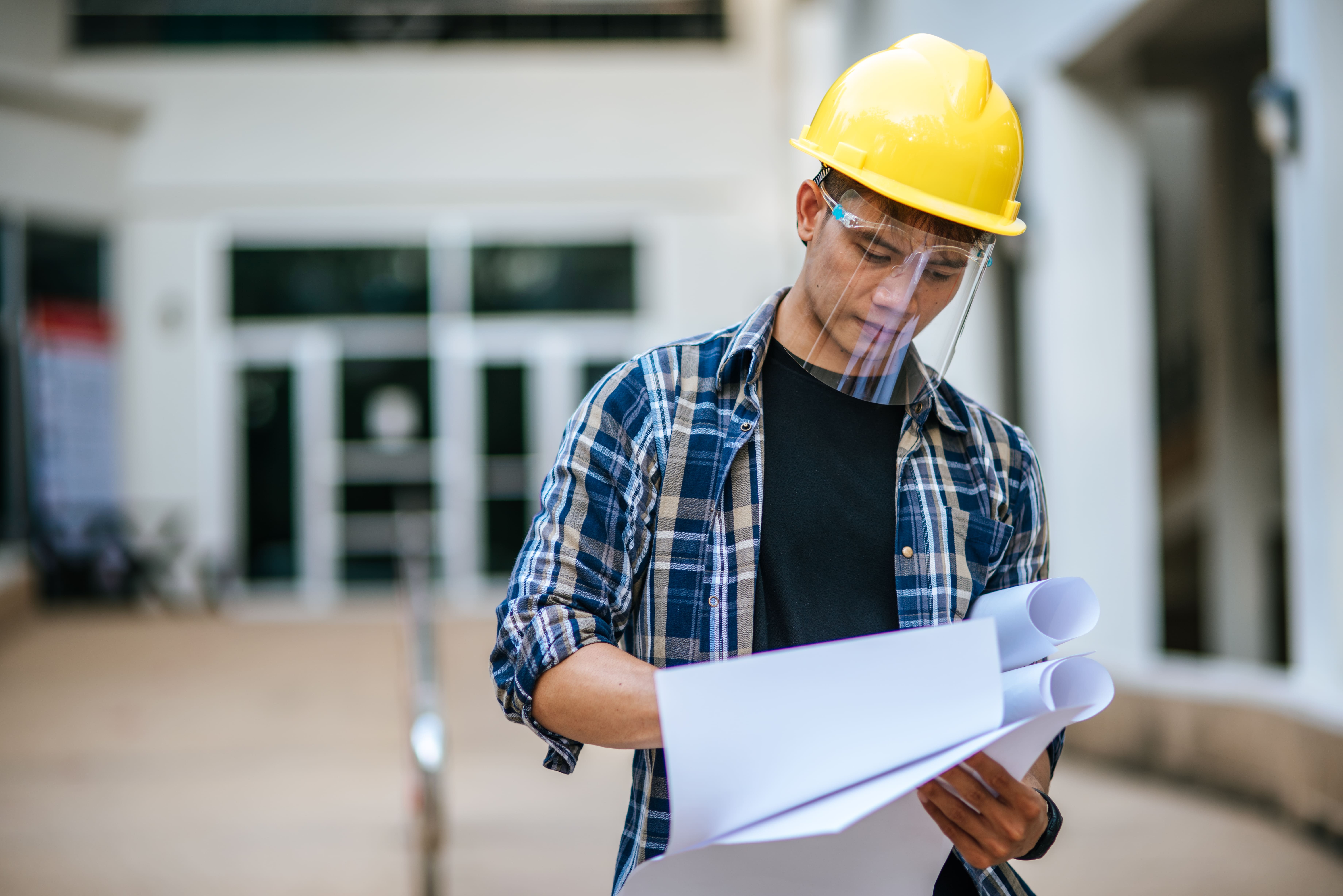 Dia do Técnico em Edificações: como é o curso, salário e mercado de trabalho