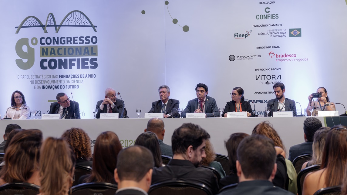 Congresso do CONFIES debate futuro da ciência e inovação no Brasil