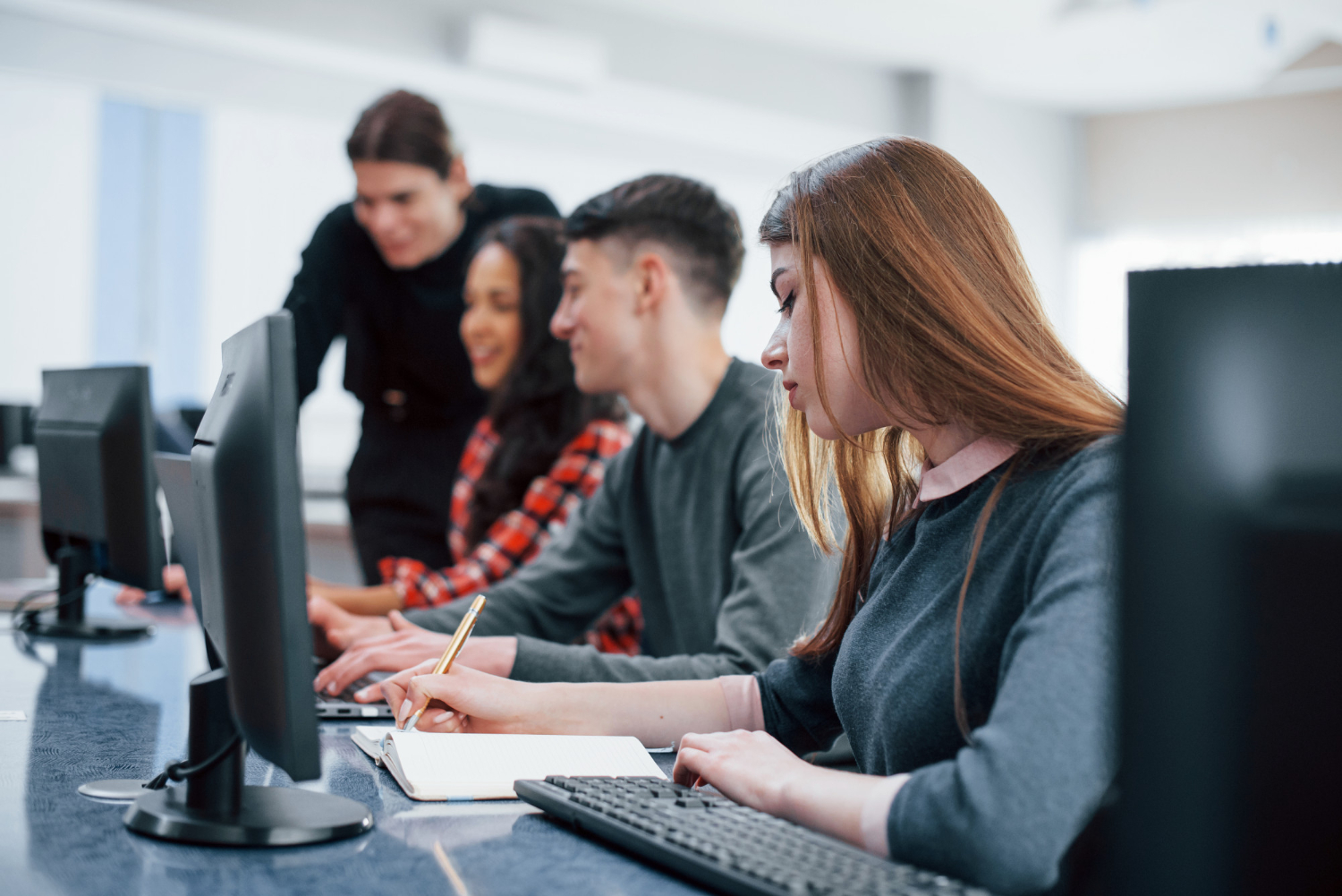 Lista de cursos técnicos: veja as opções por área 