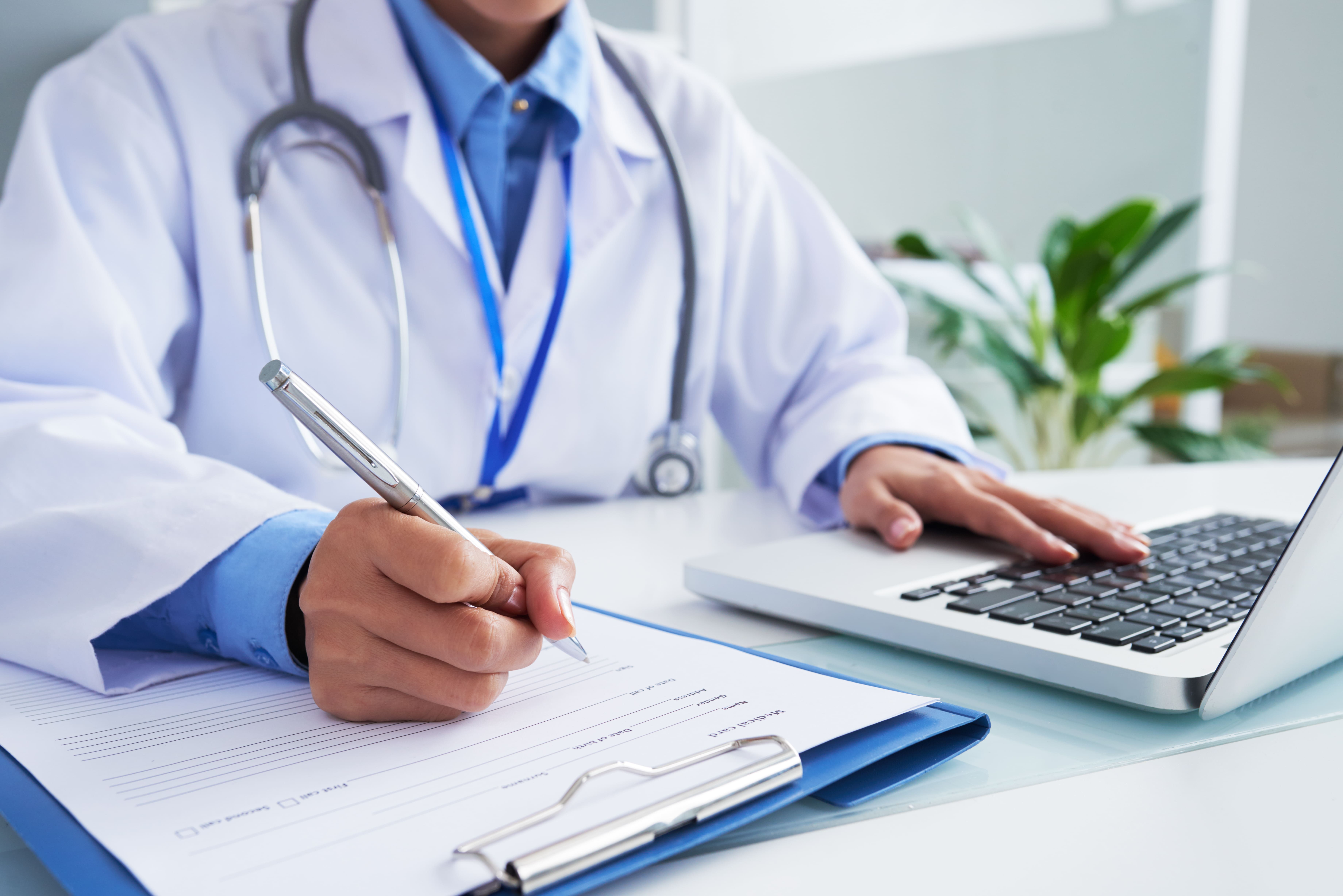 Câncer de intestino: 7 pós-graduações para trabalhar com oncologia