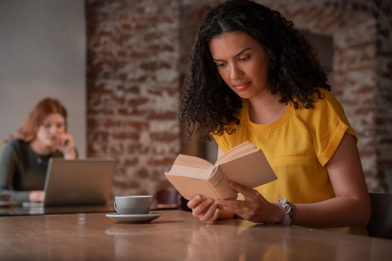 Dia Nacional do Livro: 6 livros famosos mais fáceis de ler em inglês do que parecem